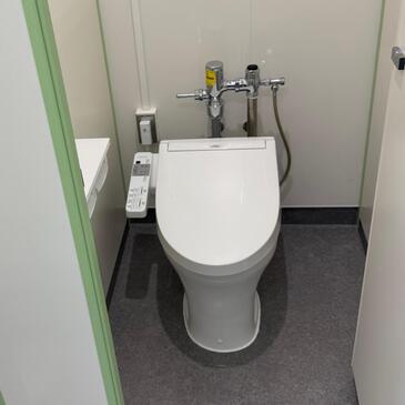 府中市内の小中学校のトイレ洋式化、バリアフリー対応へ・・・府中市議会議員 国民民主党 ゆうきりょう TIKTOK動画第１４弾