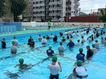 府中市 市内小中学校で着衣水泳を実施！「命を守る学びをみんなで」（府中市議会議員　国民民主党　ゆうきりょう）